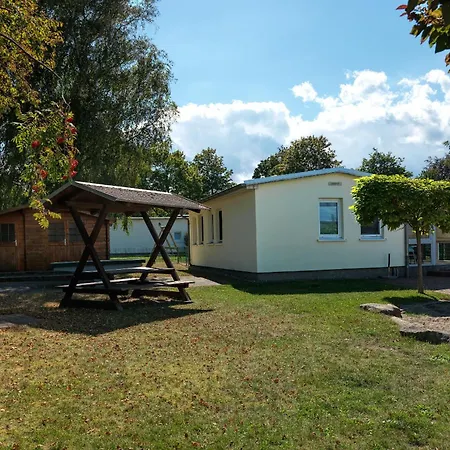 Laetitia Semesterbostad *